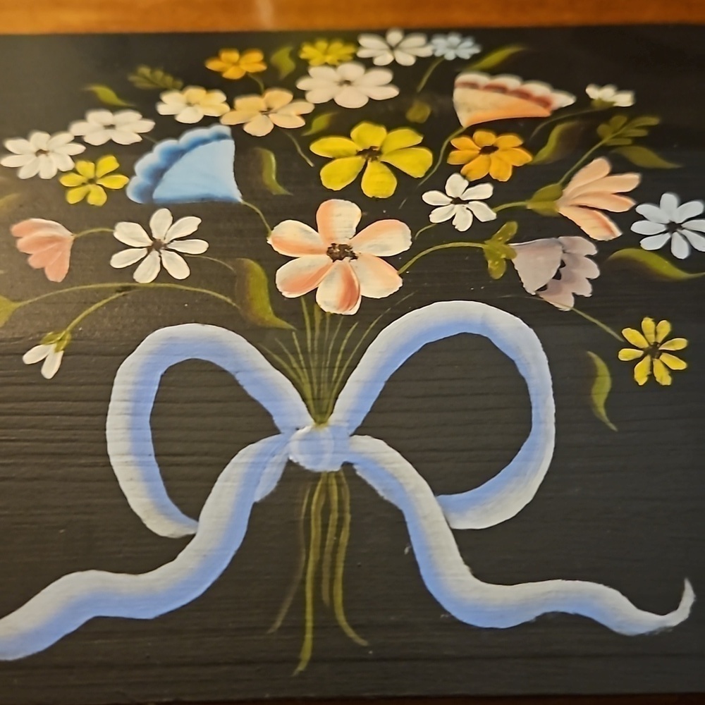 VTG 1980 Signed Floral Bow Handpainted Wood Jewelry Box - Picture 7 of 7